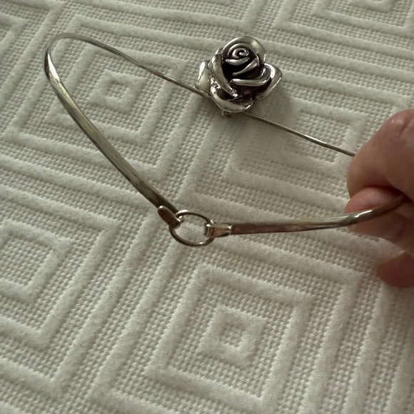 Elegant Rose Pendant Necklace Sterling Silver 925  New! $150 Beautiful detail! - Picture 4 of 5